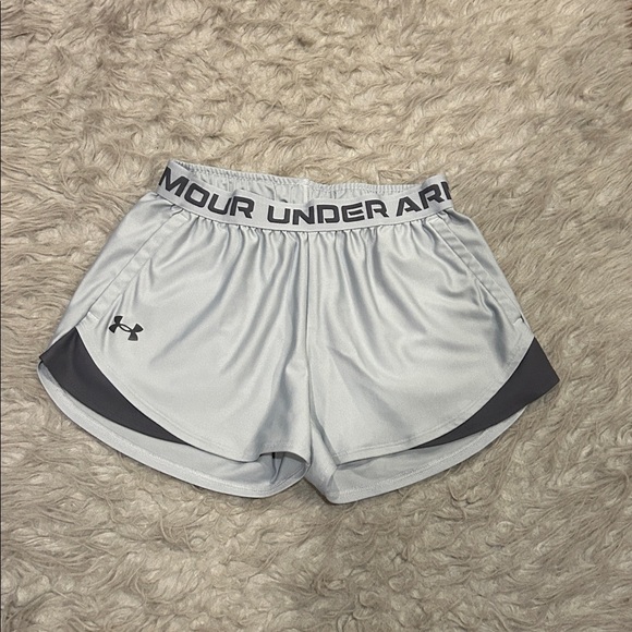 Under Armour Play Up 2.0 Light Gray Performance Shorts - Picture 1 of 4